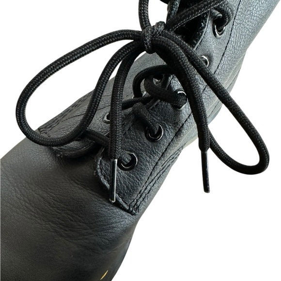 Dr Martens Black Leather Lace-Up Boots - Picture 9 of 10